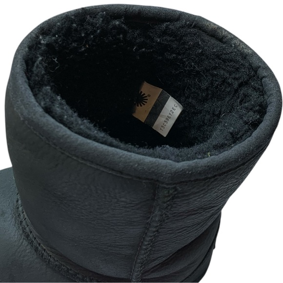 UGG Kids Classic II Weather Short Black Size 2 - Picture 8 of 12